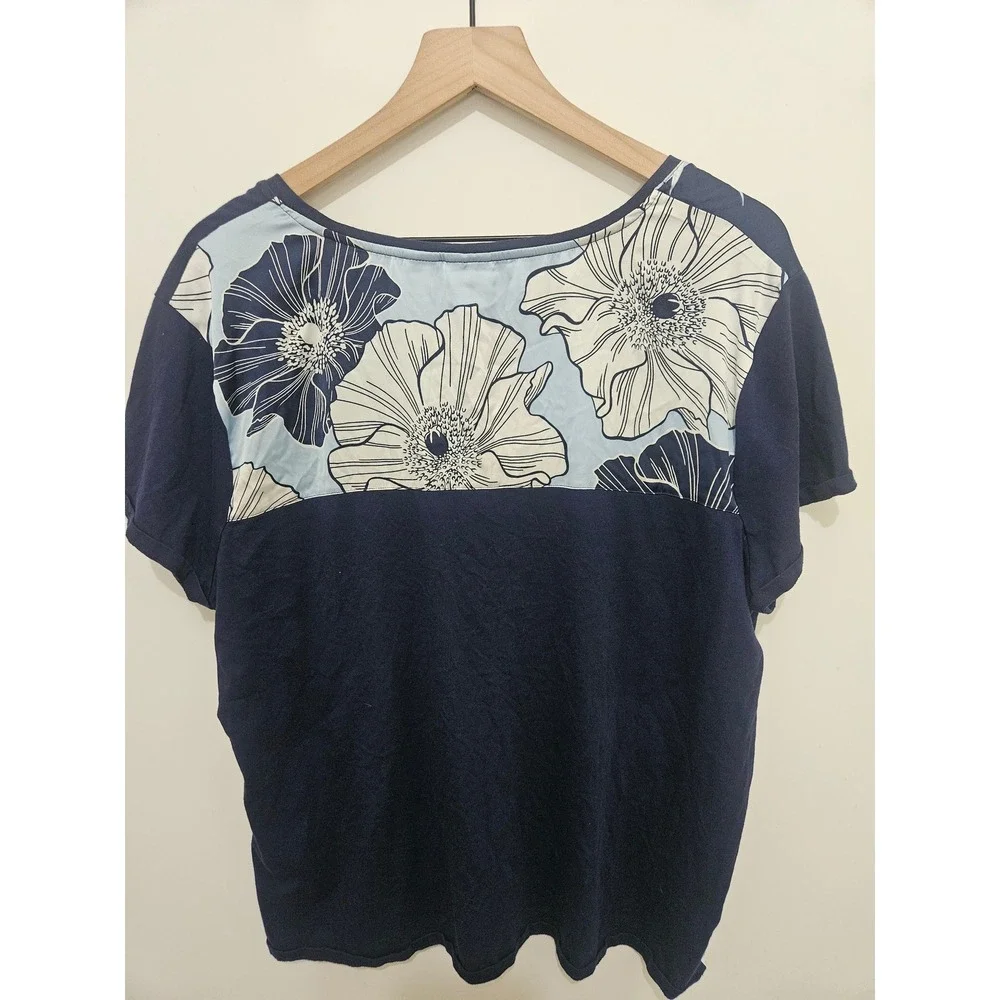 Chicos Zenergy Navy Blue Floral Polka Dot Mixed Media Top Size 4 US 20/22 XL XXL